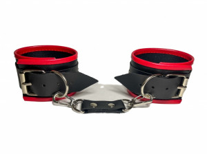 Функциональные наручники из кожи черно- красные