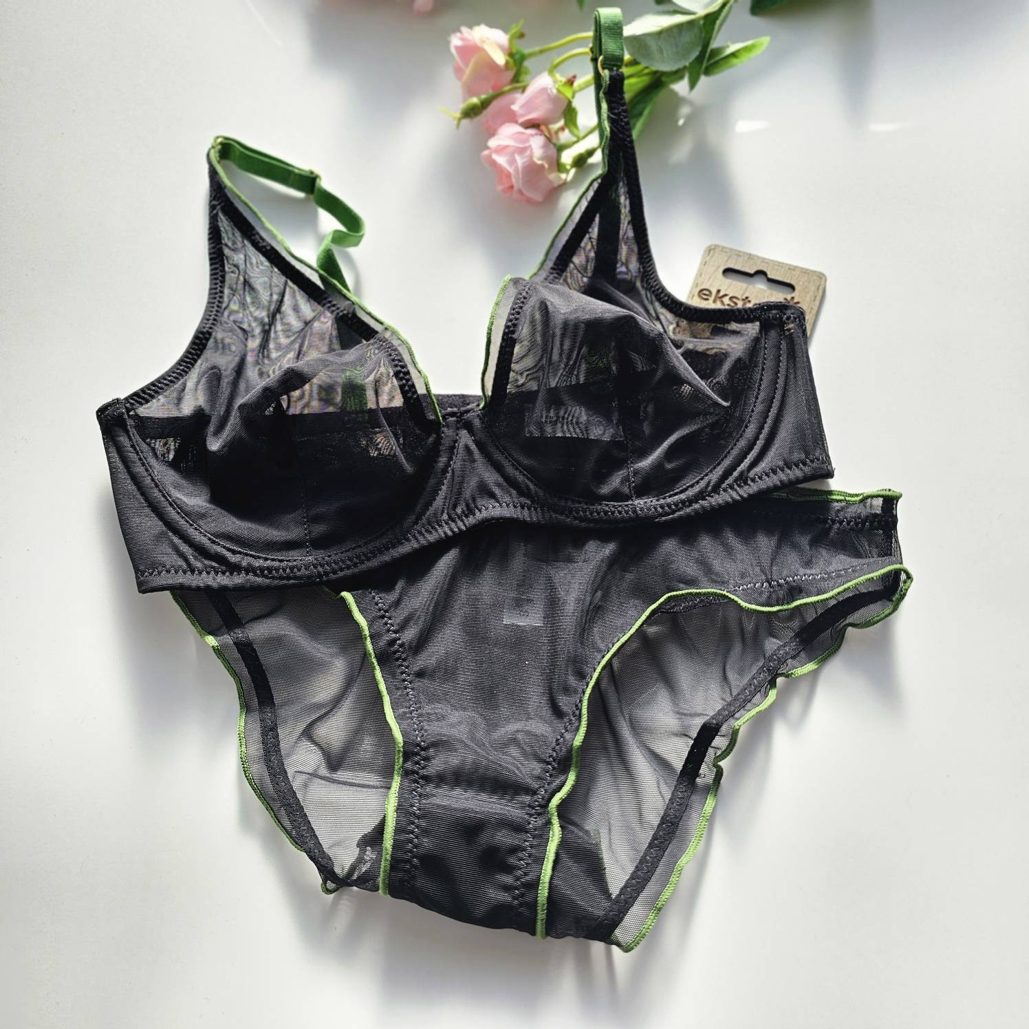 Комплект лиф и трусики S-M, черный с зеленым